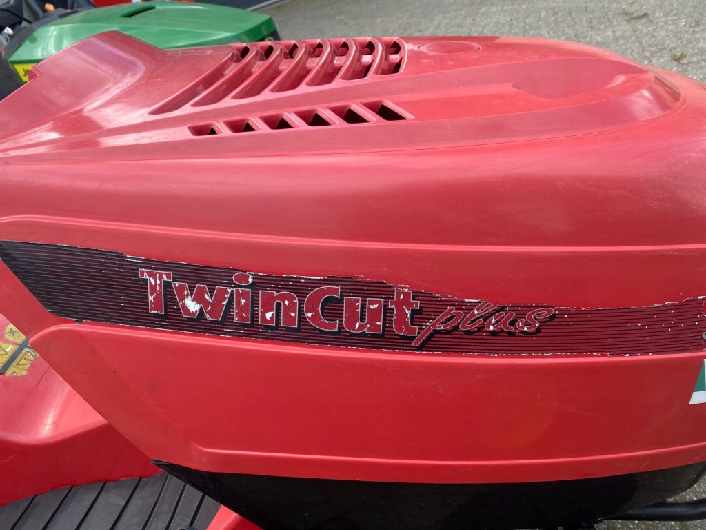 Castelgarden Twincut plus Zitmaaier Tweedehands